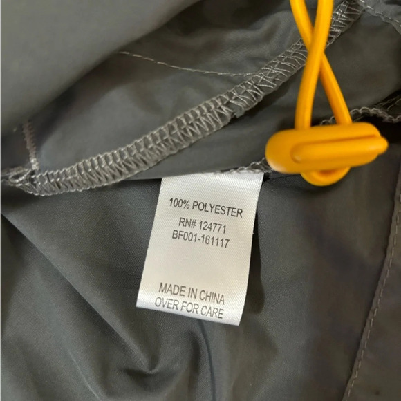 Universal Studios Official Harry Potter Gryffindor Hooded 1/4 Zip Windbreaker XS - Picture 9 of 9